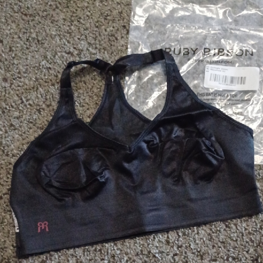 New Ruby Ribbon Black Sports Bra